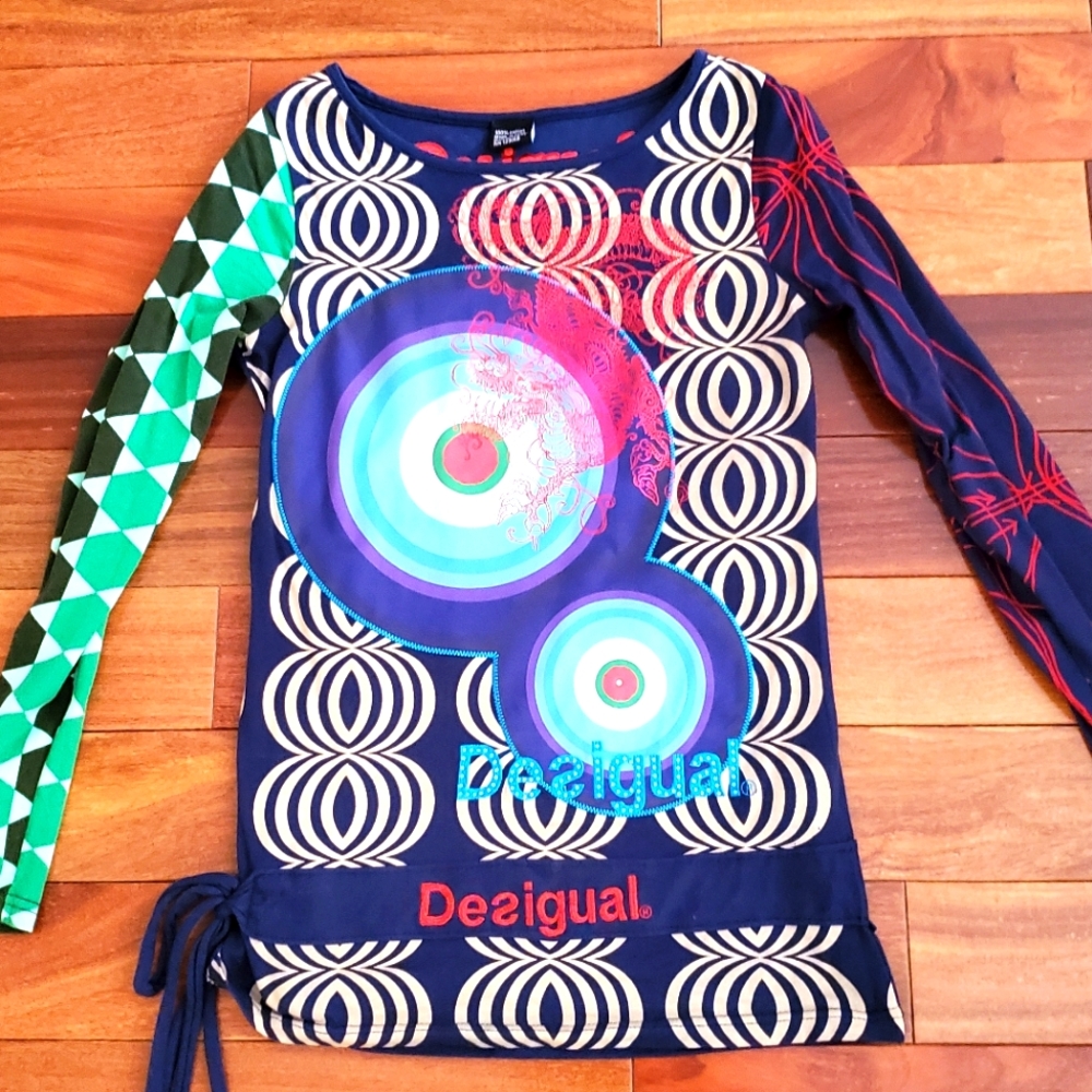 Desigual long sleeve T shirt.